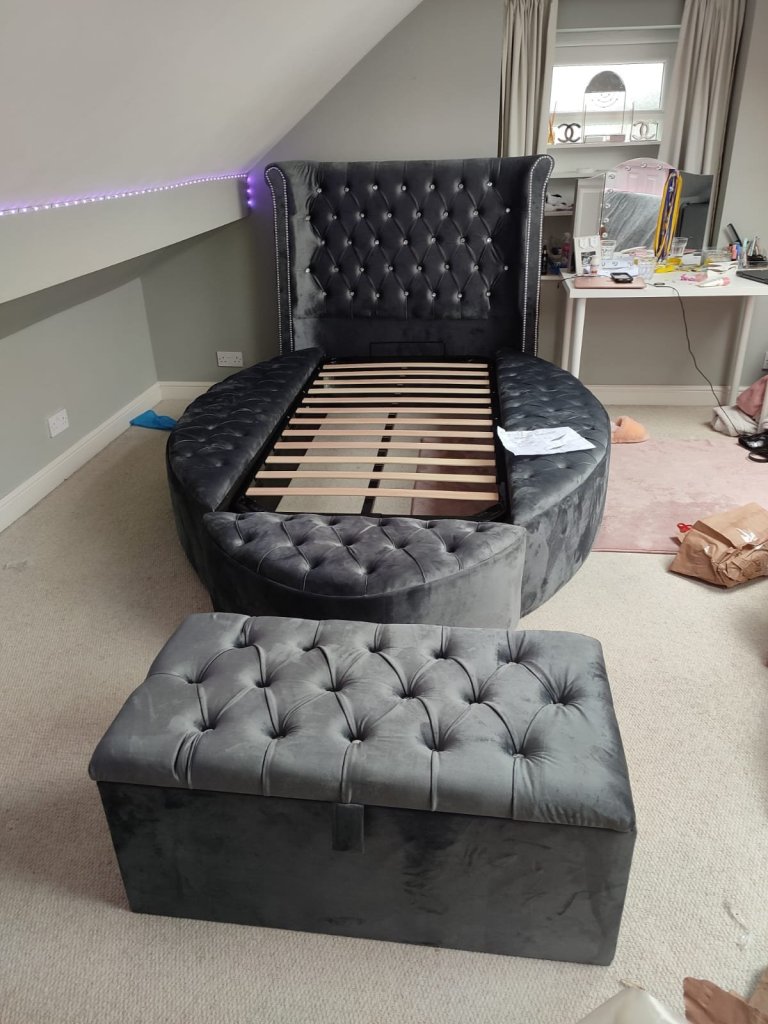 Image #1 from Charlie