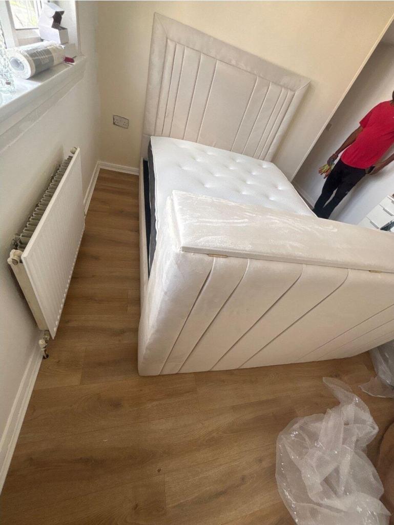 Image #1 from Leah Deighton